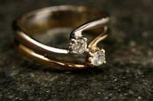 Home Prachtige diamanten ring met briljant geslepen diamant, ideaal voor trouwen en speciale gelegenheden
