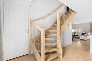 Home Notarissen in Haarlem bieden juridische ondersteuning voor eigendomsoverdrachten en testamenten met vertrouwen en expertise.
