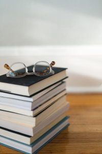 Home Studieboekenwinkel in Leiden met overzichtelijk assortiment schoolboeken en lesmateriaal voor alle onderwijsniveaus